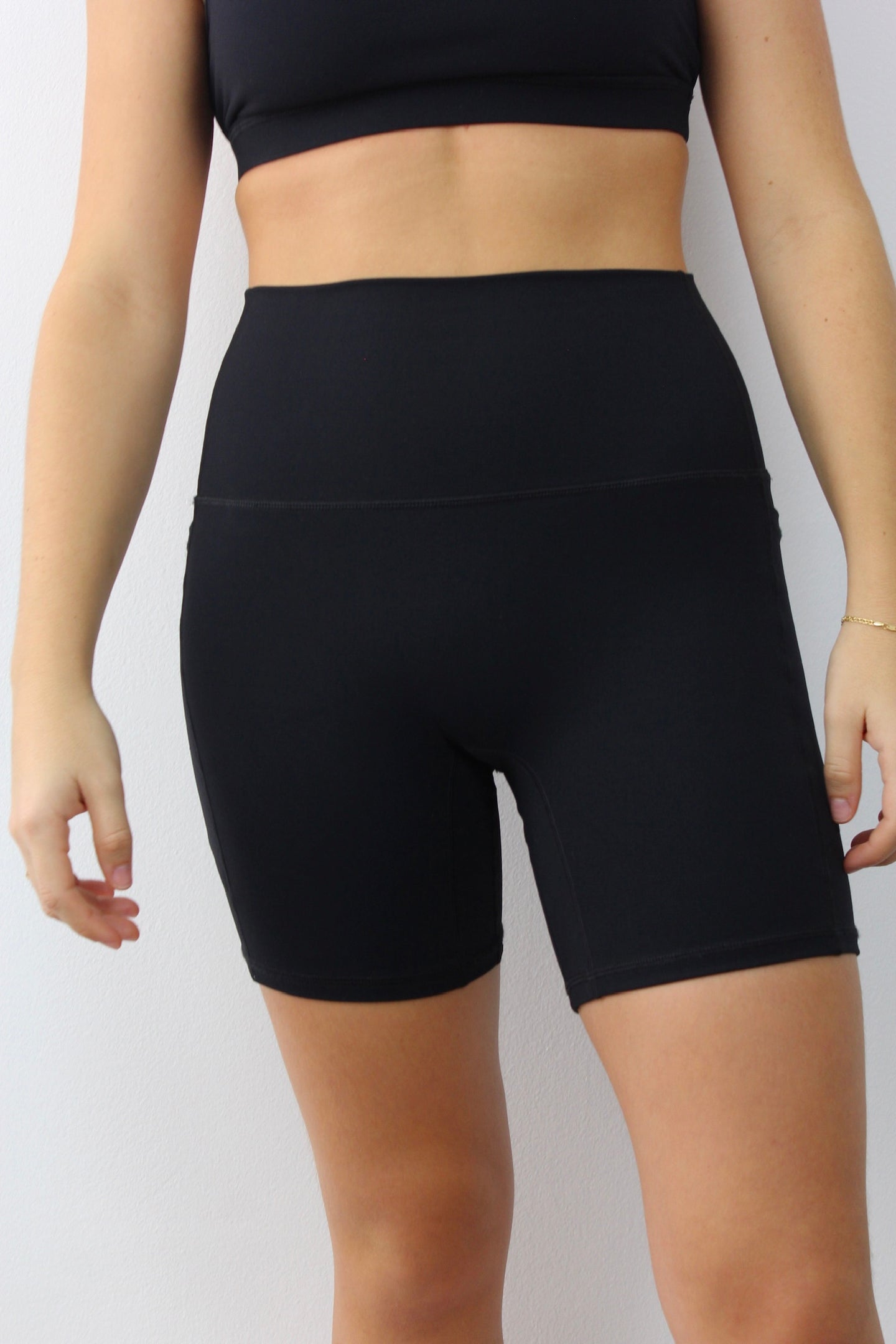 Short Nuit